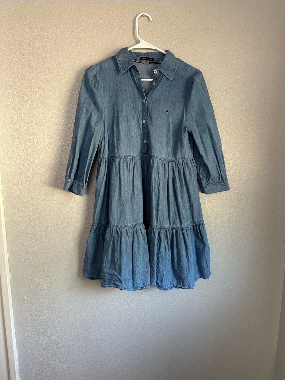 Tommy Hilfiger Medium Wash Babydoll Tiered Denim Mini Knee Length Dress